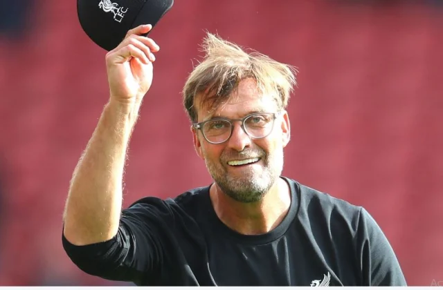 Liverpool Oo Saddex Saxeex Samanaysa Xagaagan Xilli Jurgen Klopp