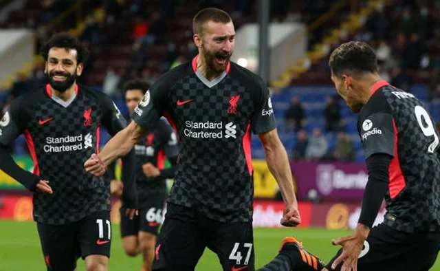 Liverpool Oo Suuqa Dhigtay Labadii Xiddig Ee Badbaadiyey Xilli