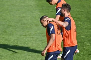 Ma Rumaysan Kartid Falcelinta Kylian Mbappe Markii Uu Isku Dayay