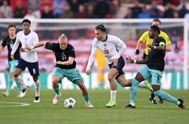 Man City Mise Man United? Kabtanka Aston Villa Ee Jack Grealish Oo