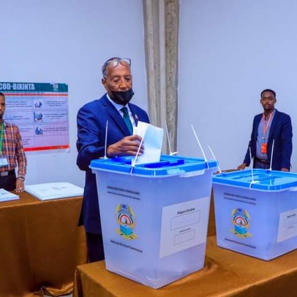 Muse Bihis Kulmiye on the verge of winning Somalilands local