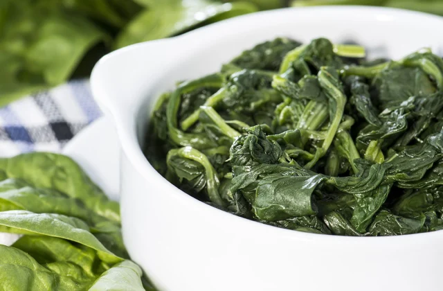 One Major Effect of Eating Spinach, Says Science