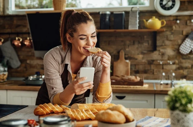 One Major Side Effect of Eating Too Much Bread, Says Science