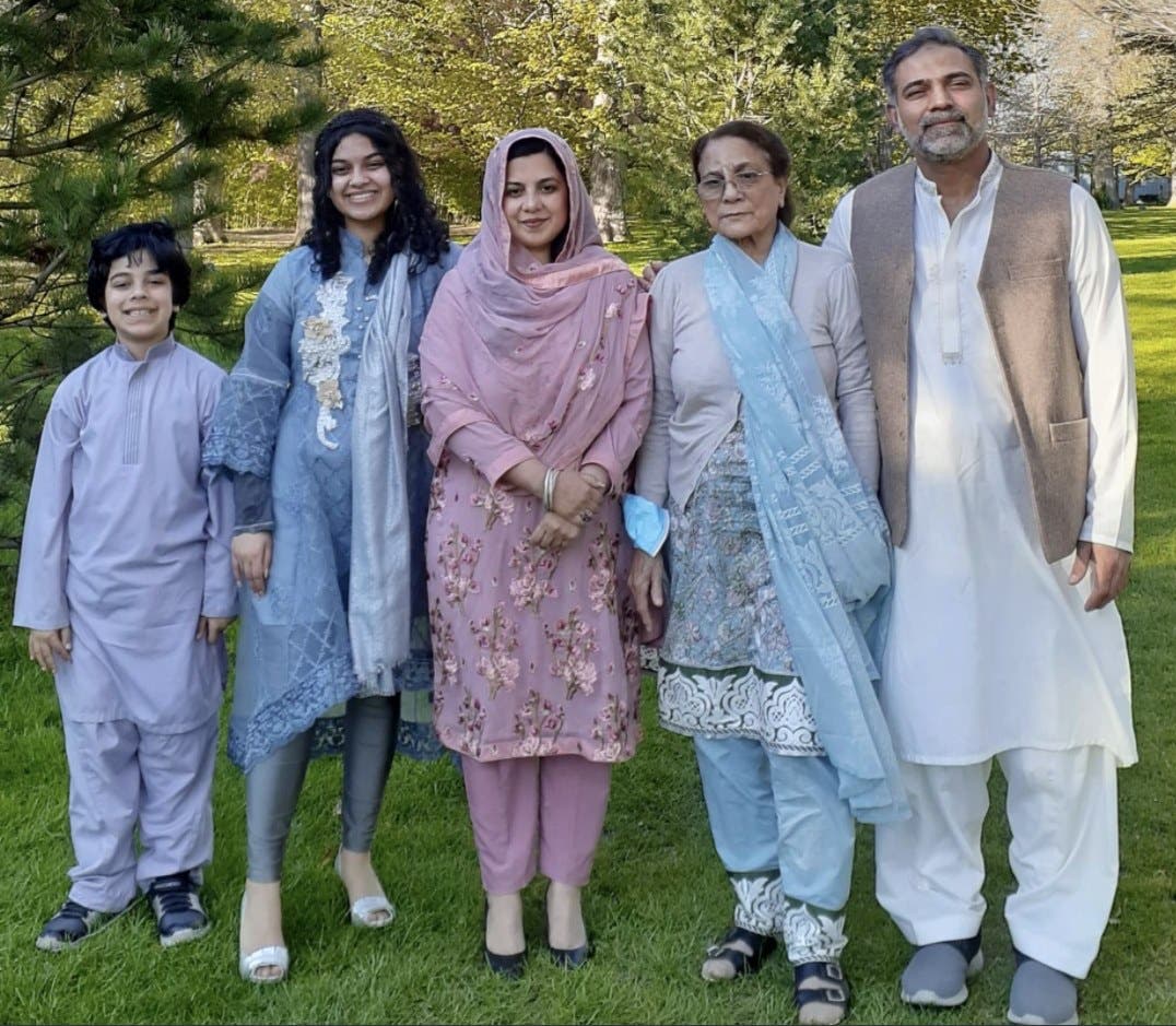 Qoys Muslimiin ah oo diintooda darteed loogu laayey Canada -…