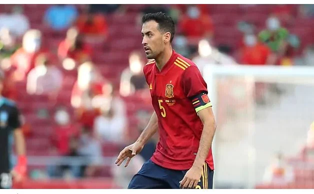RASMI: Spain Oo Dib U Helay Sergio Busquets Kaddib Fayraska Korona Ee