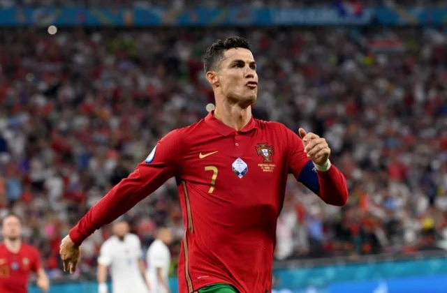RIKOODH: Cristiano Ronaldo Oo Gaarey Rikoodhka Xiddigii Ugu Goolasha
