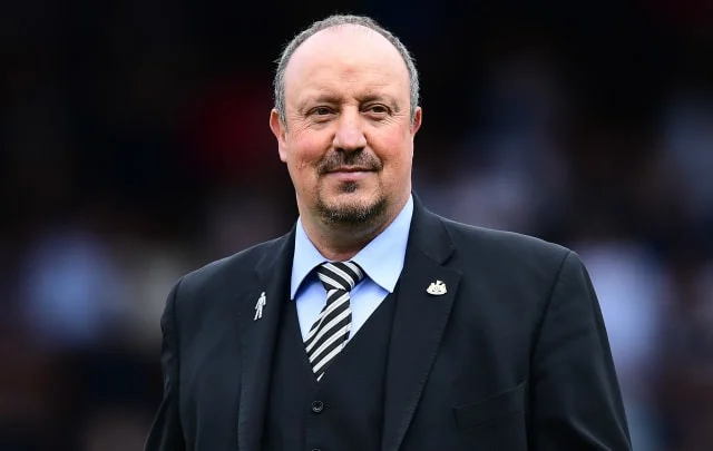 Rafa Benitez ‘wants’ a job after new talks