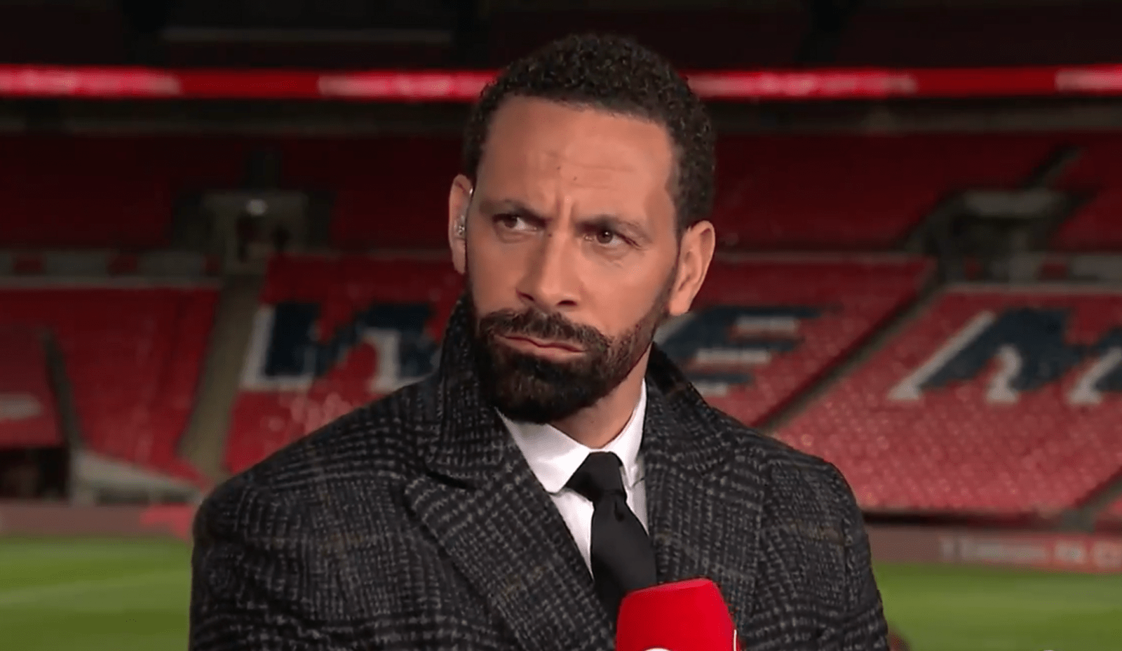Rio Ferdinand Oo Magacaabay Waddanka Ku Guuleysanaya Koobka, Xiddiga