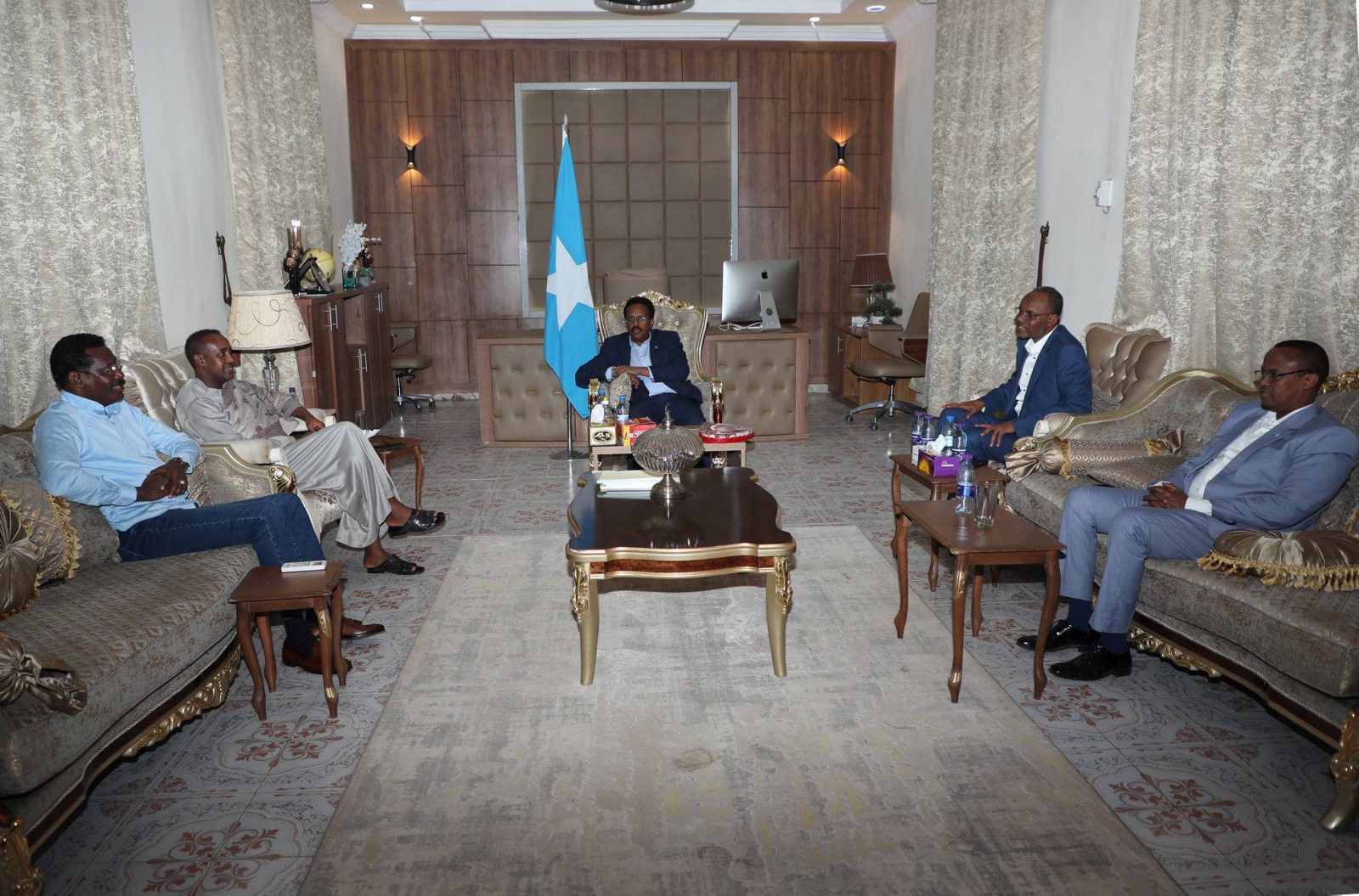 Saameynta Villa Somalia ee magacaabista guddiyada harsan oo …