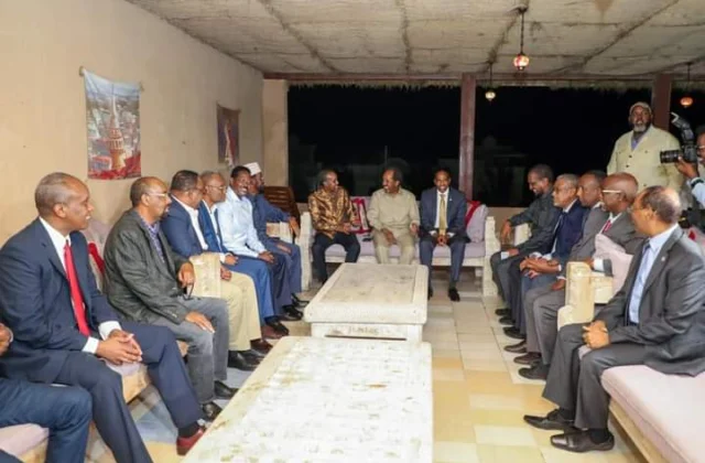Sawirro: Maxuu ahaa u jeedka kulanka Rooble, mucaaradka iyo …