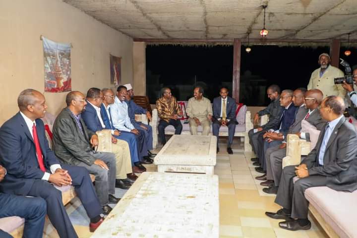 Sawirro: Maxuu ahaa u jeedka kulanka Rooble, mucaaradka iyo …