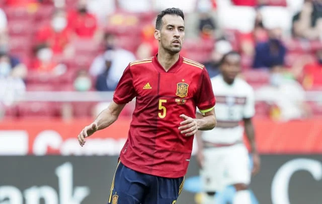 Sergio Busquets reveals how his leading style contrasts with Sergio Ramos