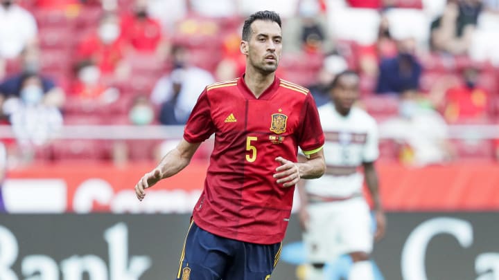 Sergio Busquets reveals how his leading style contrasts with Sergio Ramos