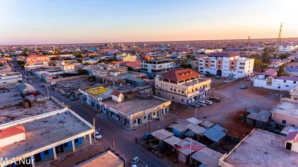Shabakad isku xiran oo Al-Shabaab ah iyo sarkaakiil oo lagu …
