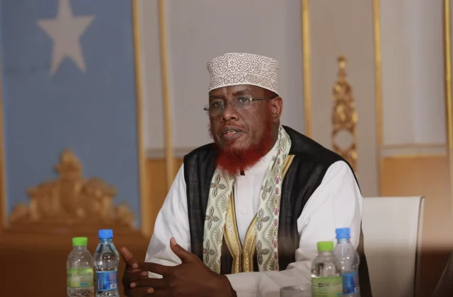 Sheekh UMAL oo soo saaray shan qoddob oo looga hortagayo afd…