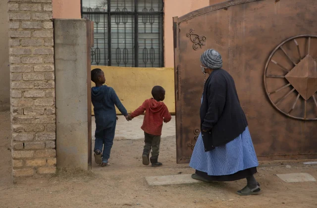 South African woman’s “miracle birth” of 10 children
