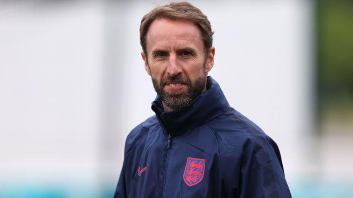 Southgate to change to 3 at the back
