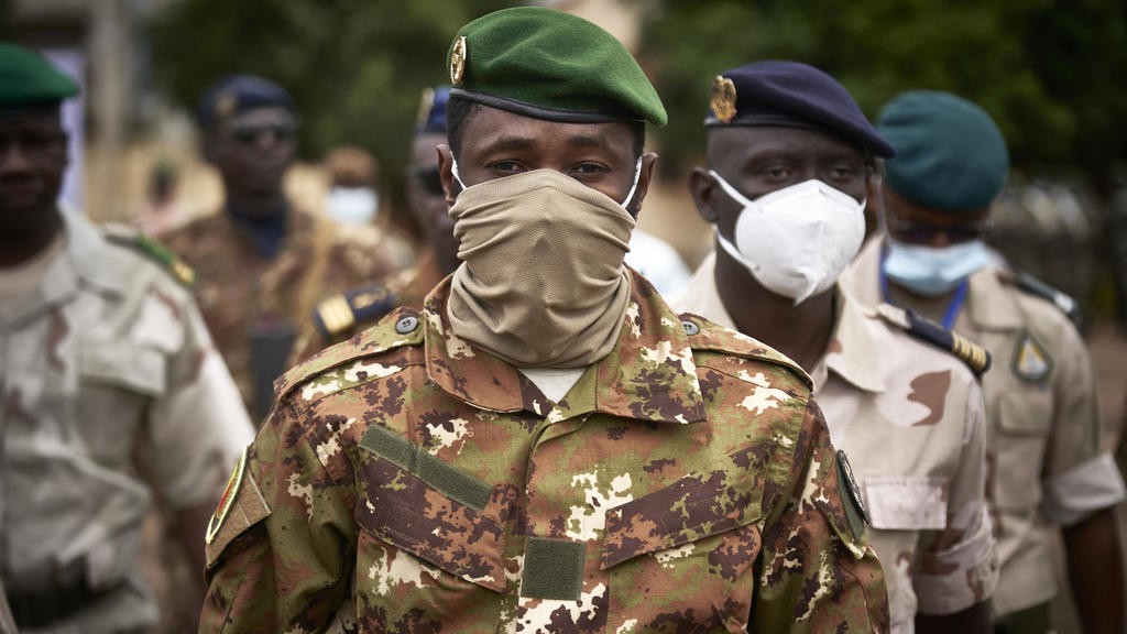 The African Union interrupts Mali but does not