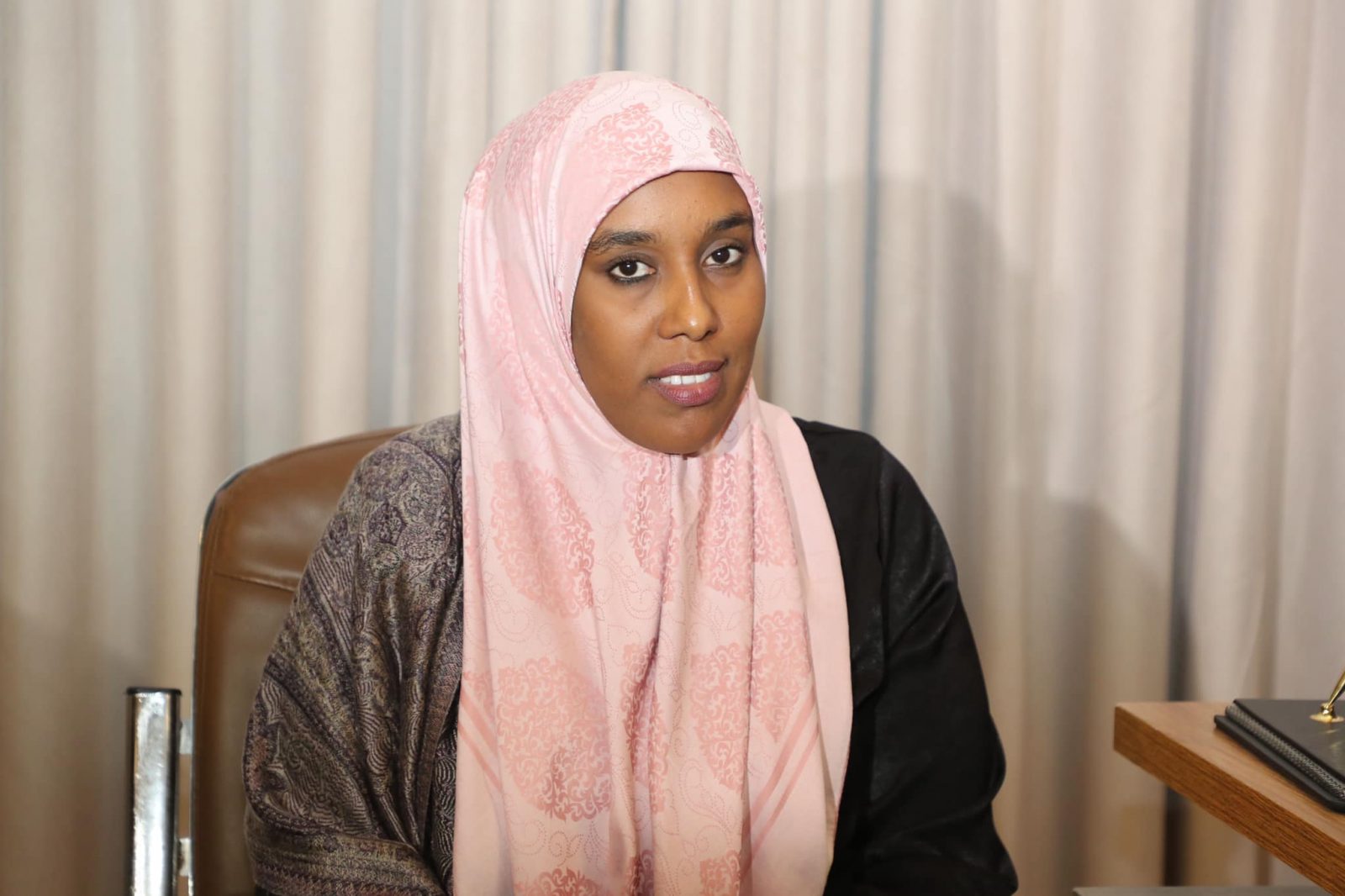 Wasiir ka tirsan DF oo sabab yaab leh u dalbatay baaritaan l…
