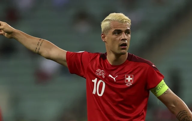 Xhaka suggests that Roma move