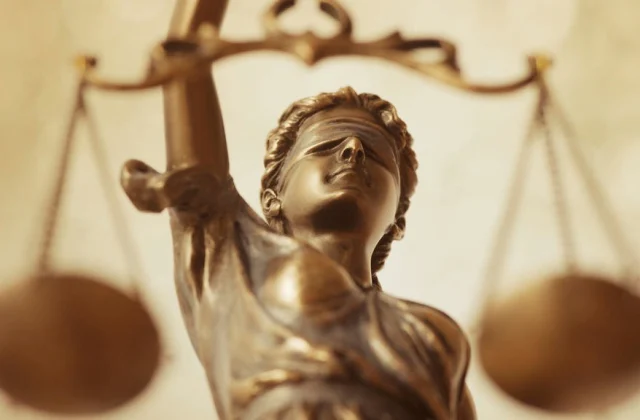 judges were now banned from holding positions