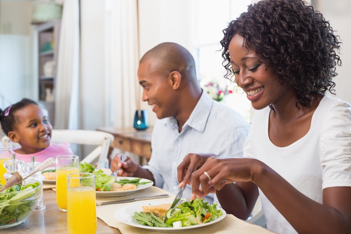 One Main Impact of Consuming Natural Meals, New Research Says