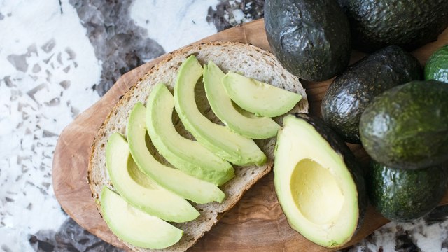 sliced avocado