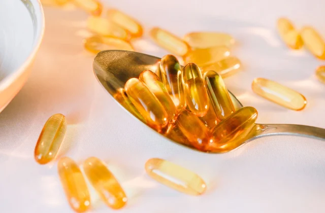 Finest Dietary supplements for Individuals Over 50, Say Diet Consultants