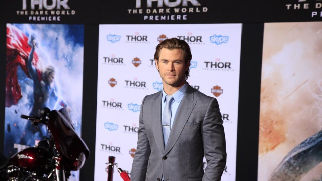 chris hemsworth at thor the dark world premiere