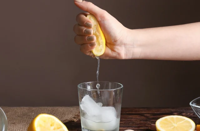 Methods Ingesting Lemon Water Helps You Lose Weight, Says Science