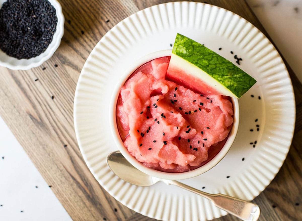9 Finest No-Prepare dinner Recipes to Assist Hold You Cool This Summer time