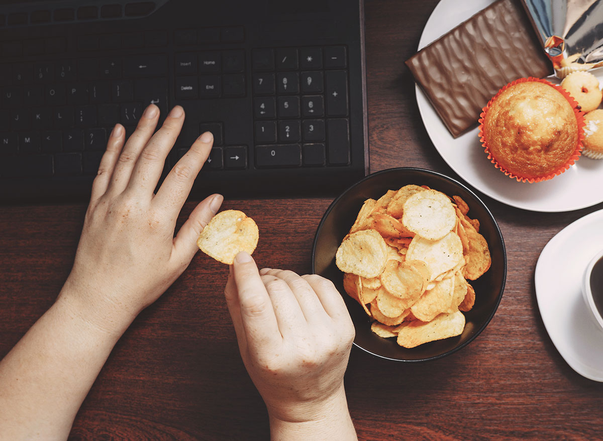 Worst Snacking Habits for Your Waistline, Say Consultants