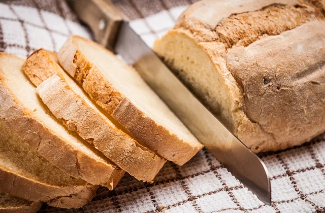 Popular Foods That Increase Inflammation, Say Dietitians