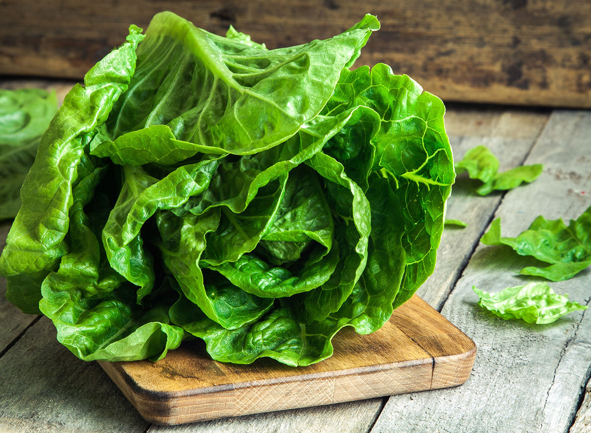 One Major Effect of Eating Romaine Lettuce, Says Dietitian