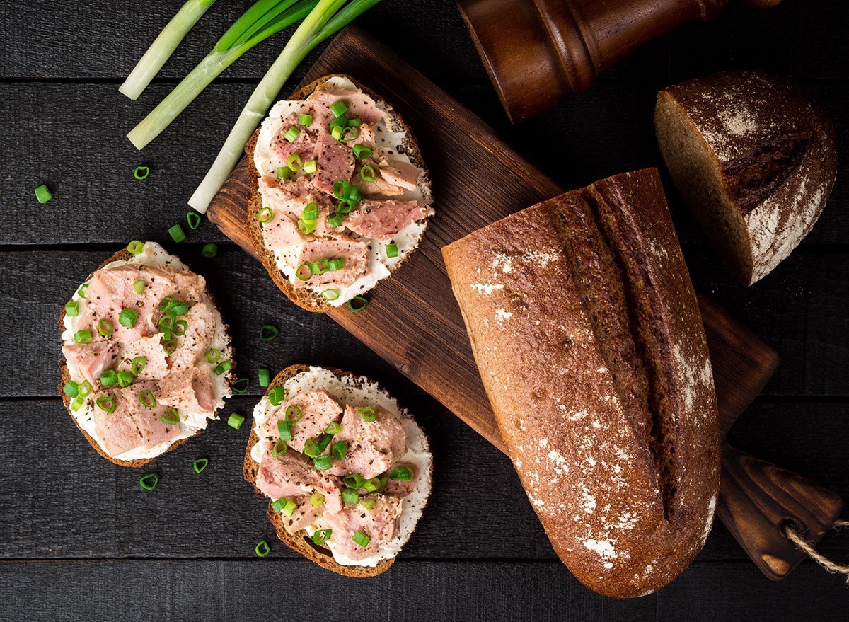 The greatest secrets and techniques to consuming bread with out gaining weight