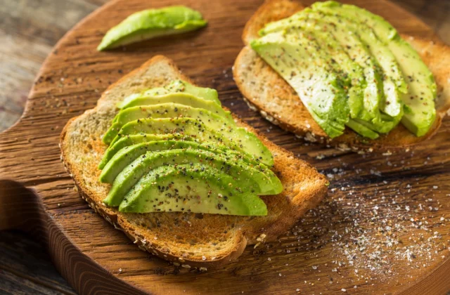 One Major Side Effect of Eating Avocado, Says Dietitian