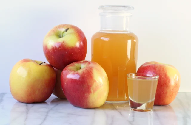 Ways Drinking Apple Cider Vinegar Can Help You Lose Weight, Say
