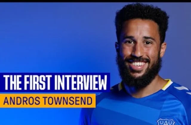 Andros Townsend & Asmir Begovic sign