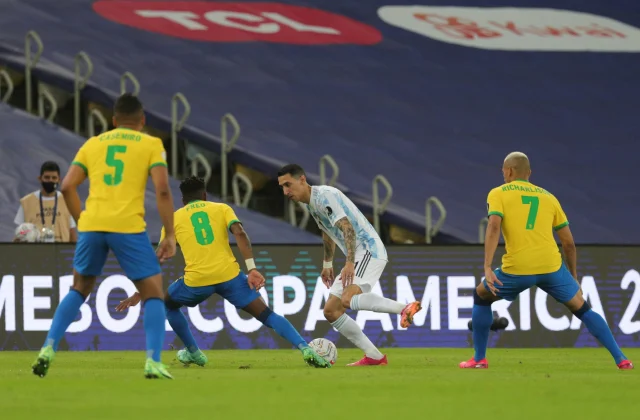 Argentina Oo 28 Sano Ka Dib Ruxday Copa America , Brazil Ayay Ka