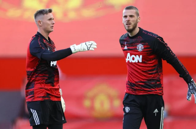 Booska Goolhayaha Dookha Koowaad Ee Man United Oo Ugu Dambayn Si