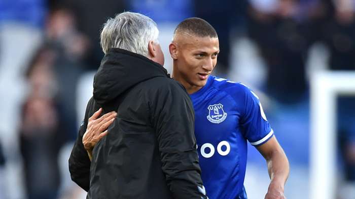 Carlo Ancelotti Oo Telefoon Kula Hadlay Richarlison Oo Uu Ka Doonayo