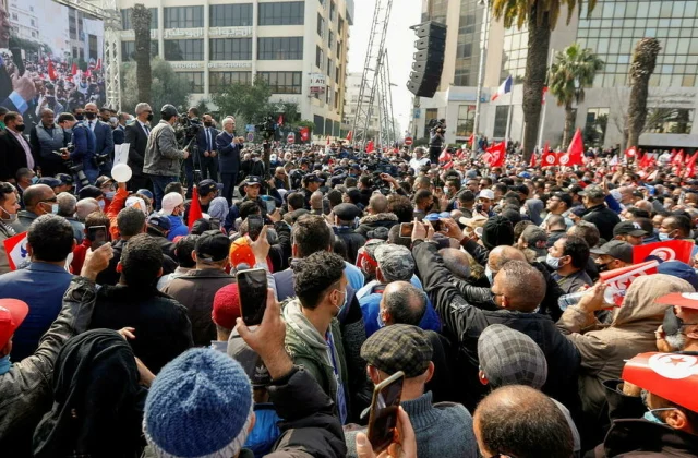 Chancellors urge Tunisia to avoid