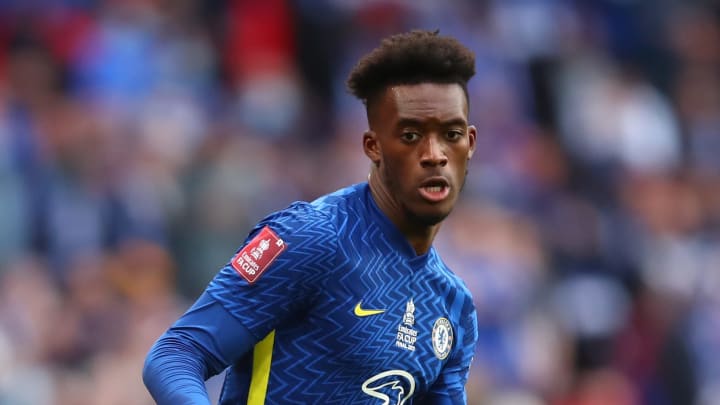 Chelsea broadcasts news: Callum Hudson-Odoi stays