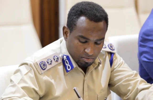 Ciidamo uu horkacayey Saadaq Joon oo la wareegay Camaara – C…
