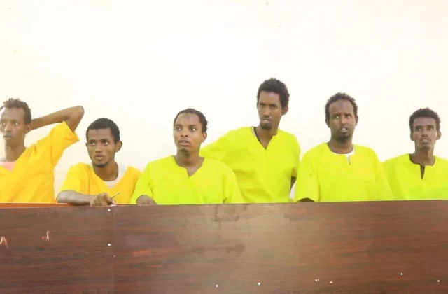 Daawo: Puntland oo xukun dil ku fulineysa 8 qof oo kale – Ca…