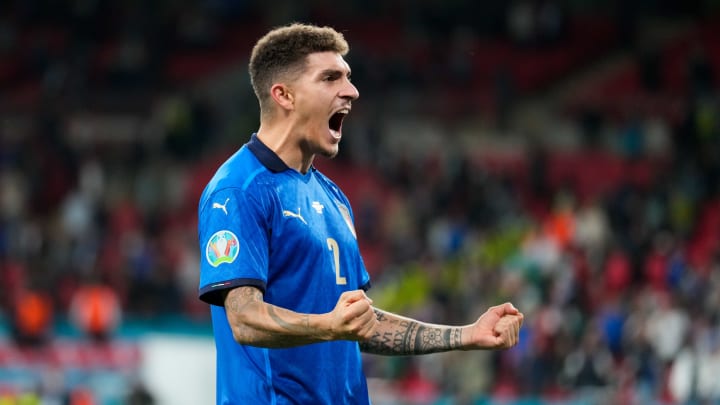 Di Lorenzo looked like a backup of Wan Bissaka