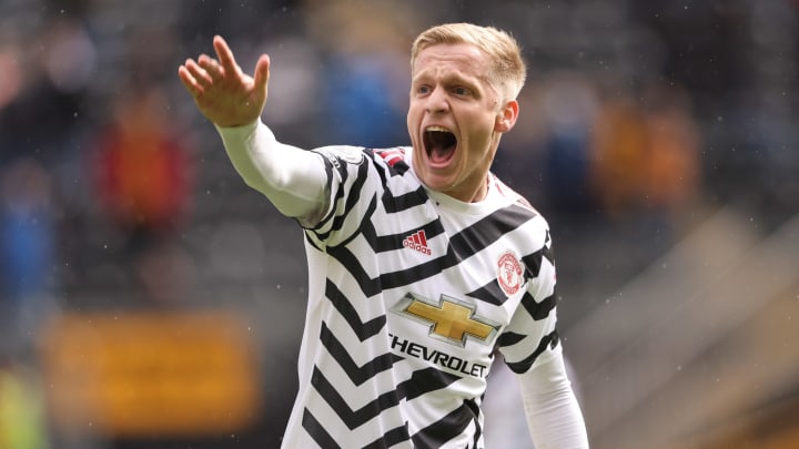 Donny van de Beek wants to stay
