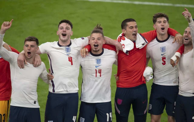 Educated players singing Sweet Caroline