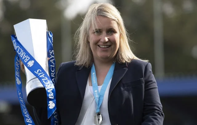 Emma Hayes signs new contract