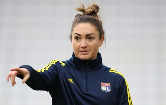 English striker Jodie Taylor joins